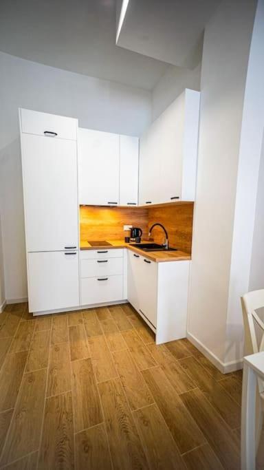 Stylish Apartment In Varşovia Exterior foto